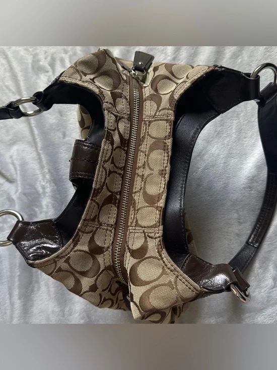 Coach Signature Soho Lynn Hobo Bag - Picture 8 of 16